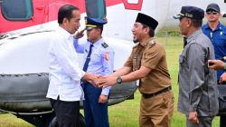 Pj. Bupati Ihsan Basir Bersama Ketua DPRD Rusdin.Sinaling Sambut Kedatangan Jokowi Di Bangkep